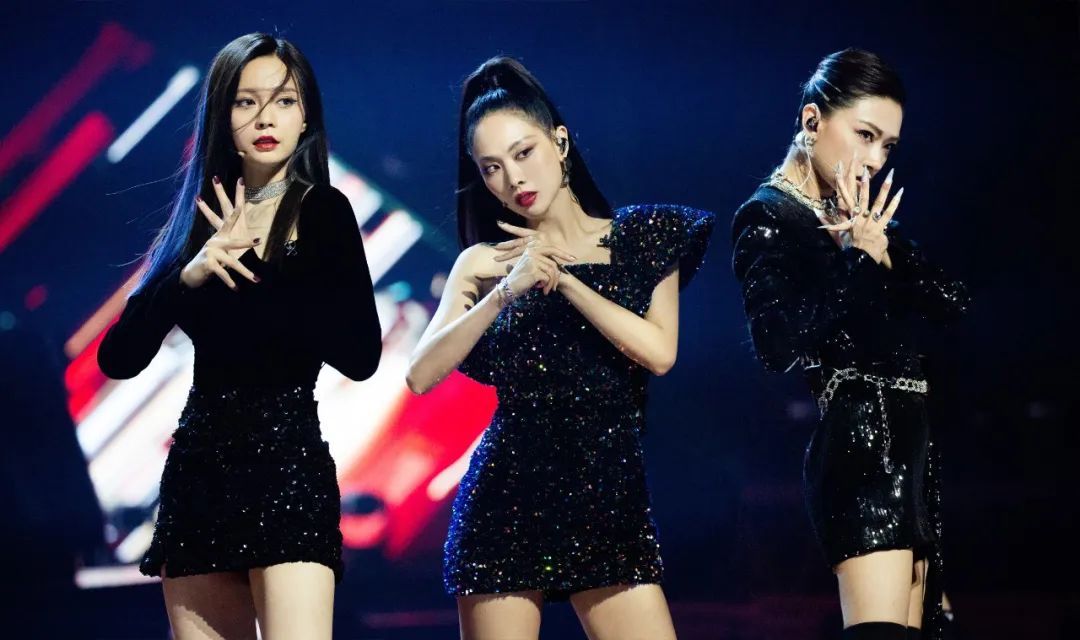  姐姐|《乘风破浪的姐姐》比赛形势逐渐明朗，最终C位是这三选一？