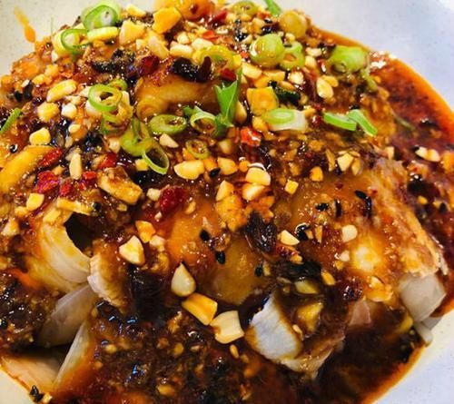 锅中|几盘开胃解馋菜,配上一锅米饭,家人吃得很满足!