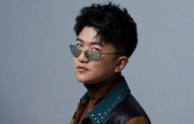 动不动|《奔跑吧》做作的男嘉宾,动不动就矫情,连导演看不下去了