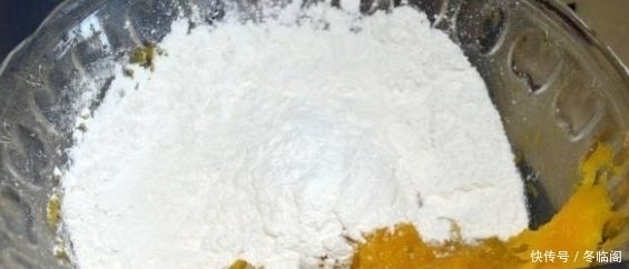 糯米粉|做南瓜饼粘手到崩溃别只会加糯米粉,多加点它,好看好吃不粘手