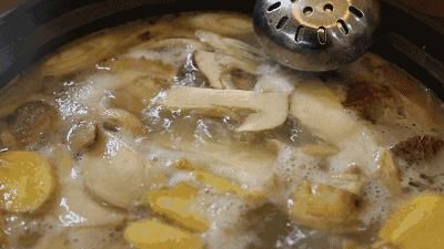  蘑菇|这种食物后劲太吓人！女子吃完看见“小精灵”？