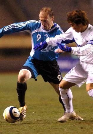  球衣|盘点大连足球历代球衣！哪一款是你的最爱？