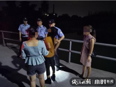  民警|掀桌子摔酒瓶，一对情侣酒后深夜吵架，民警赶到后发生了惊心一幕