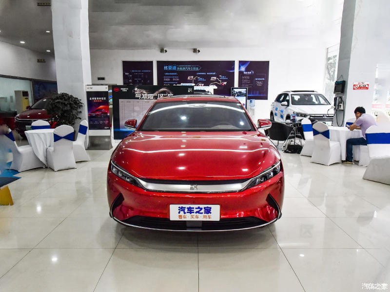 比亚迪|旗舰车型比亚迪汉 售价27.95万 又帅又快又远