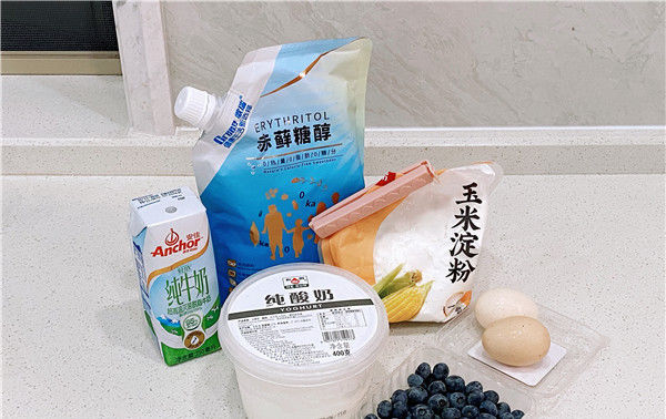 蛋糕|减脂能吃甜品吗? 试试这款低卡爆浆蓝莓酸奶蛋糕吧