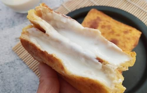  制作|会爆浆的香蕉吐司，味道堪比心里美，早餐制作更简便