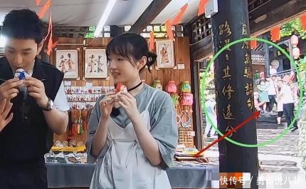 镜头|为了录制《中餐厅》,工作人员赶走周围游客,不料被镜头无意拍到