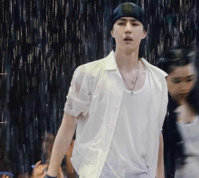  撤退|王一博发现问题照顾大婷，汤乾被冷落尴尬撤退，对陈宇入戏深，舞者大呼可爱