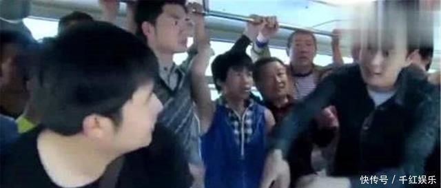哭闹|婴儿公车哭闹爸爸无动于衷，乘客不耐烦的一句抱怨，救了一个家庭