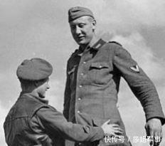 身高|两米三的德国兵被一米六的英国兵俘虏！二战最萌身高差