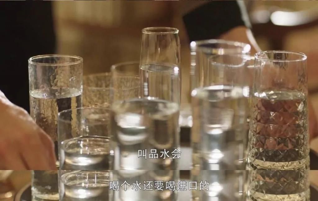  真实|8W酒店套房、百万爱马仕，《三十而已》贵妇圈就是真实的富人缩影！