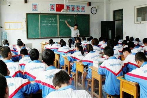 高考|备战高考，高三父母让孩子不再惧怕考试，需要抓住四个要点