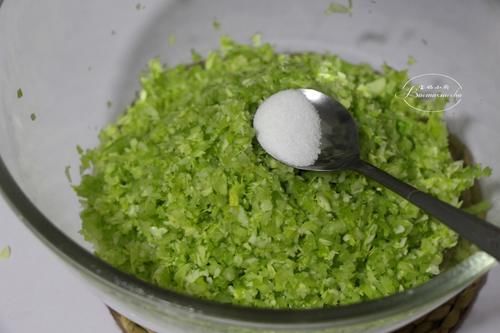 就可以|秋季吃包子,芹菜加它味道香,多吃蔬菜营养棒,不秋燥肠胃无负担