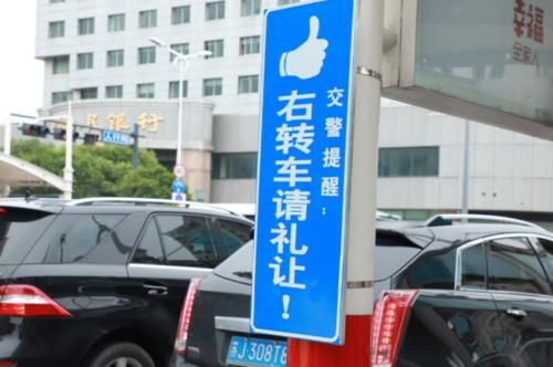 创新|再创新！市区路口全新升级，精细化管理缓拥堵升品质