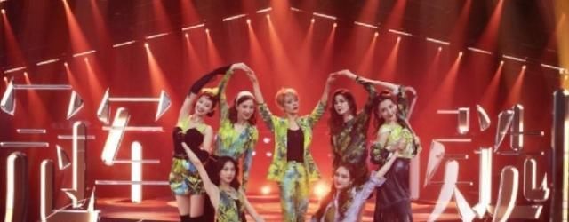  炸裂|姐姐们也太好看了，舞台上争奇斗艳，战斗力太强气场炸裂