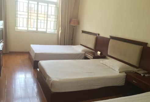 发现|2名14岁少女手绑手自杀，留遗书控诉家人重男轻女，学校曾传谣与男人开房