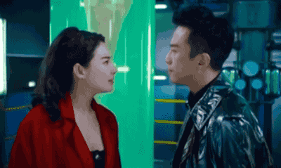  乘风破浪|《乘风破浪的姐姐》给你上情商课，张雨绮圈粉，有人却情商欠费