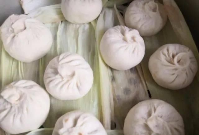  包子|蒸梅干菜包子，铺一层它，更清香，香味独特，滋味鲜美，开胃