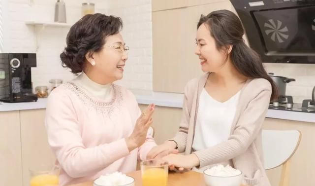 彩礼|结婚婆婆给了我六万六的彩礼，母亲给了一个破箱子