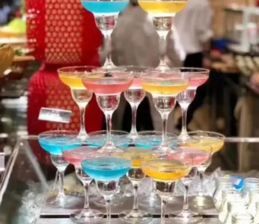  咖啡|吃自助餐时，聪明人只拿这“3种饮料”，老板看了内心咆哮：行家