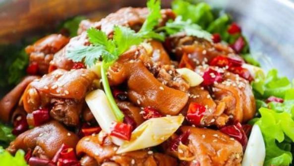  倒入|推荐菜肴32道, 易学易做分分钟教你做大餐, 每顿饭都光盘