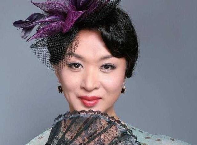  嫁人|传奇勇敢的人生，从男变为女，从娶妻到嫁人，活出自己才是硬道理