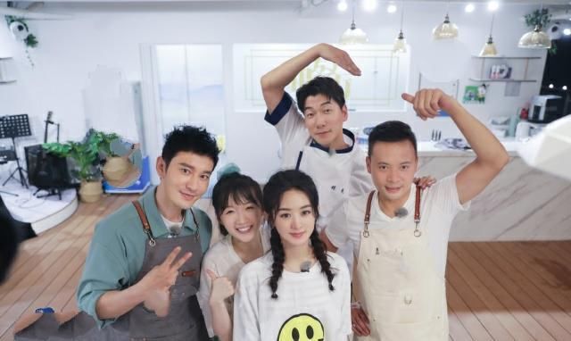  黄晓明|《中餐厅4》首播惹争议，黄晓明遭算计，赵丽颖拒绝拍摄却曝光语音