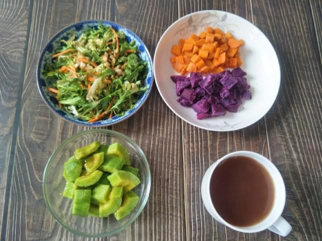  食物|秋季少贴秋膘，5类美食搭配吃，清淡美味又营养，很多人喜欢
