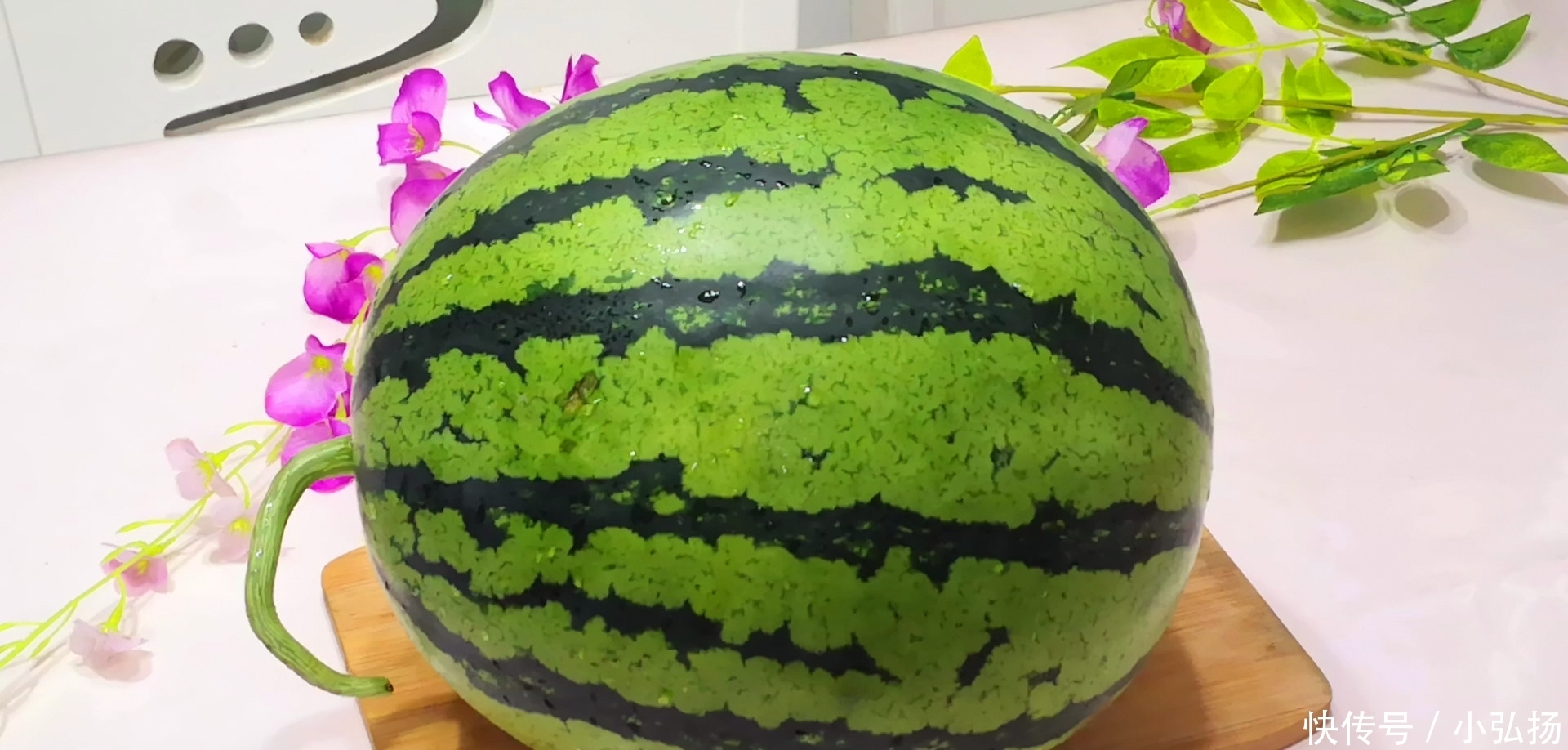  西瓜|为什么吃西瓜不能用勺子挖着吃？好多人不知道原因，下次得改改了