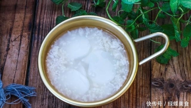  后倒入酒酿|白露后，天气冷暖多变，女人常吃它，手脚不冰凉，气色更红润