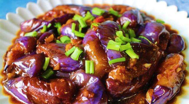  做法|茄子这种做法太香了，开胃还下饭，做法非常简单！