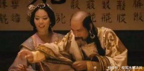 登上|她是权臣之妻，却暗地与皇帝私通，踩着丈夫一家，登上皇后的宝座