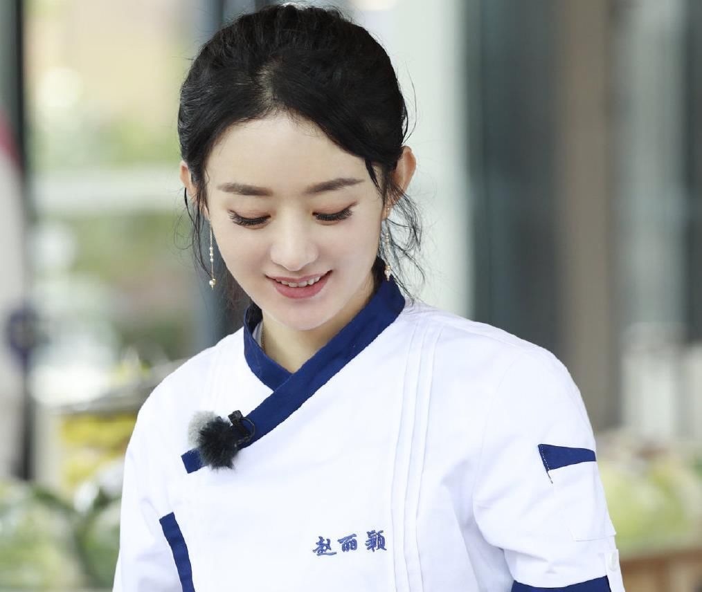  中餐厅|《中餐厅》口碑爆棚，为致敬一线人员，黄晓明带队做800份盒饭