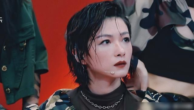  皇族|《浪姐》再捧皇族的她们，这节目就真糊了