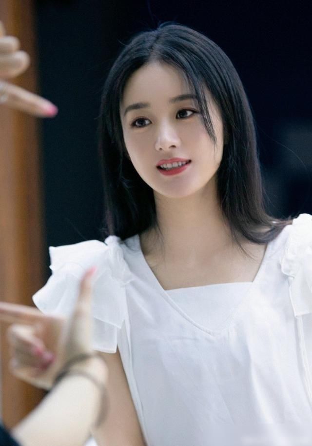  恶意|太惨了！赵丽颖遭《中餐厅》恶意剪辑，节目组道歉不显诚意