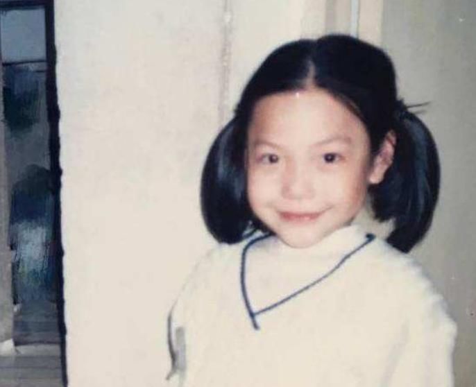  顶流|短短8年，从顶流沦落到小县城卖唱，吴莫愁究竟得罪了谁