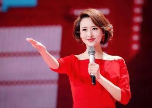  主持人|她是央视主持人，丈夫比她大20岁，站一起像父女