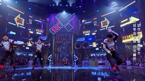  肖杰|《街舞3》中肖杰意外摔倒只是“节目效果”？种种迹象表明并不是