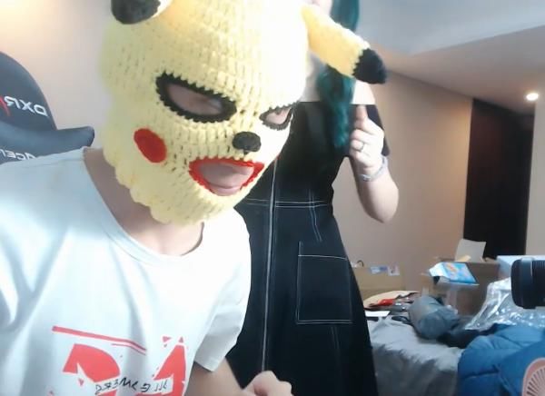 AG|梦泪生日现场,AG成员前来庆生,这样的战队才像一个家!