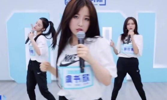  表情|虞书欣练习赛输给赵小棠后，她的表情成亮点，值得练习生参考