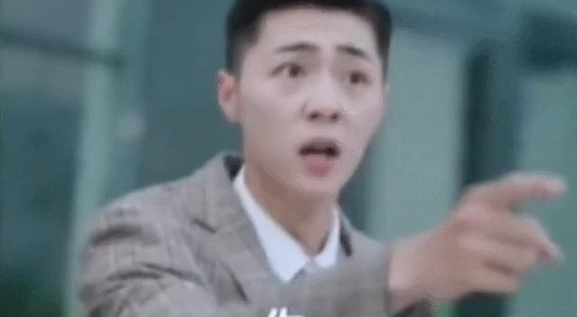  爽文|看完网络爽文的尬剧广告，我的嘴也笑歪了