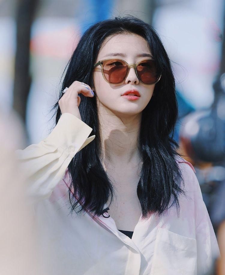  认雷|《极限挑战》赵小棠综艺首秀！认雷佳音“大舅”，是羡慕虞书欣？