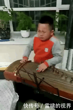 闪耀|妹子,搞个自拍而已,这闪耀动人的装扮多时尚呀