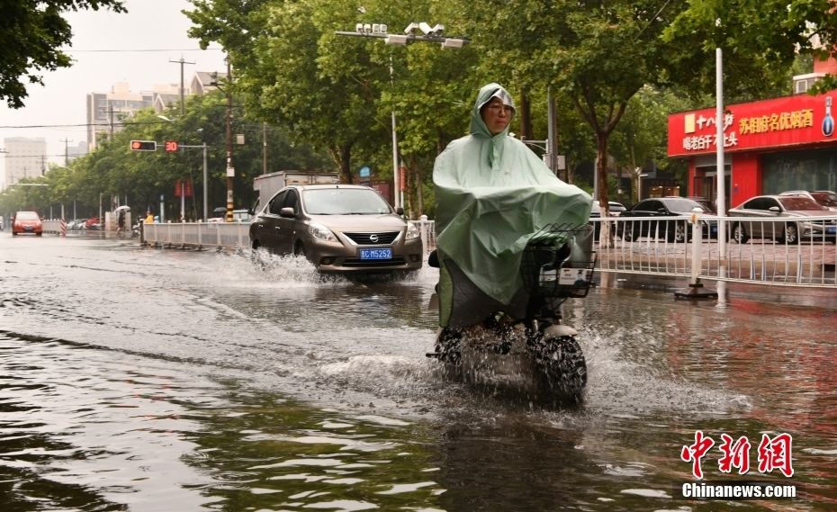 “疯狂倾倒”70多小时，京津冀这场雨到底有大？