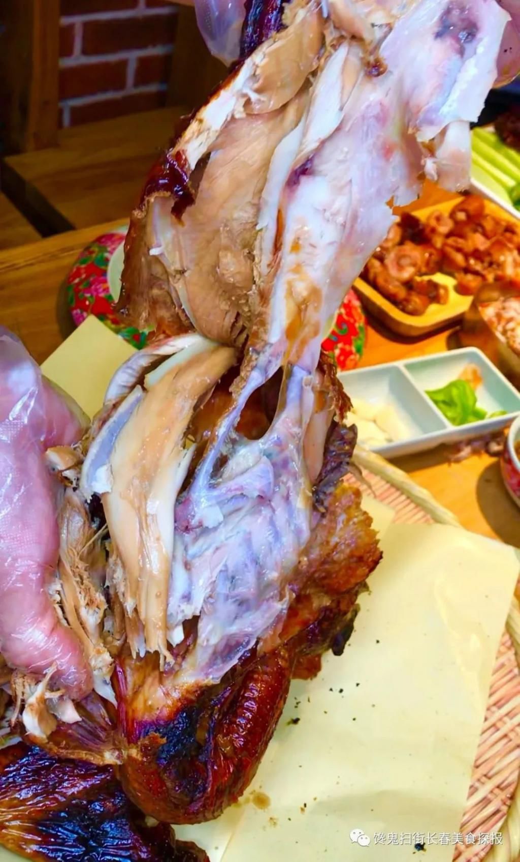 先前|八里堡已不是先前的八里堡。这家的肉太香了！话说，吃过酸菜篓子吗？！