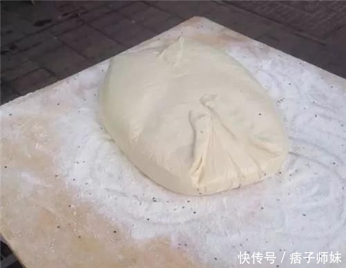 详细|脆皮大油条配方、做法大公开!(附详细图解)