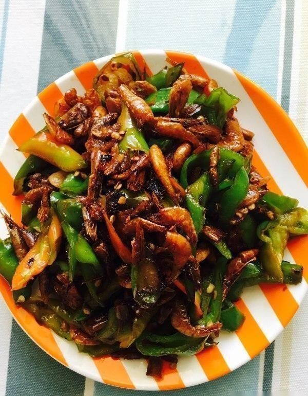 做法|青椒炒干虾，炒红薯叶，香辣豆花鱼，肉片汤的做法