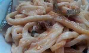  搞定|面条不用手擀了，试试这样做，刀一切手一拉就搞定，看一遍就学会