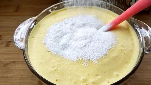 最火|街头卖得最火的「老式脆皮蛋糕」,教你在家做,减油减糖更健康