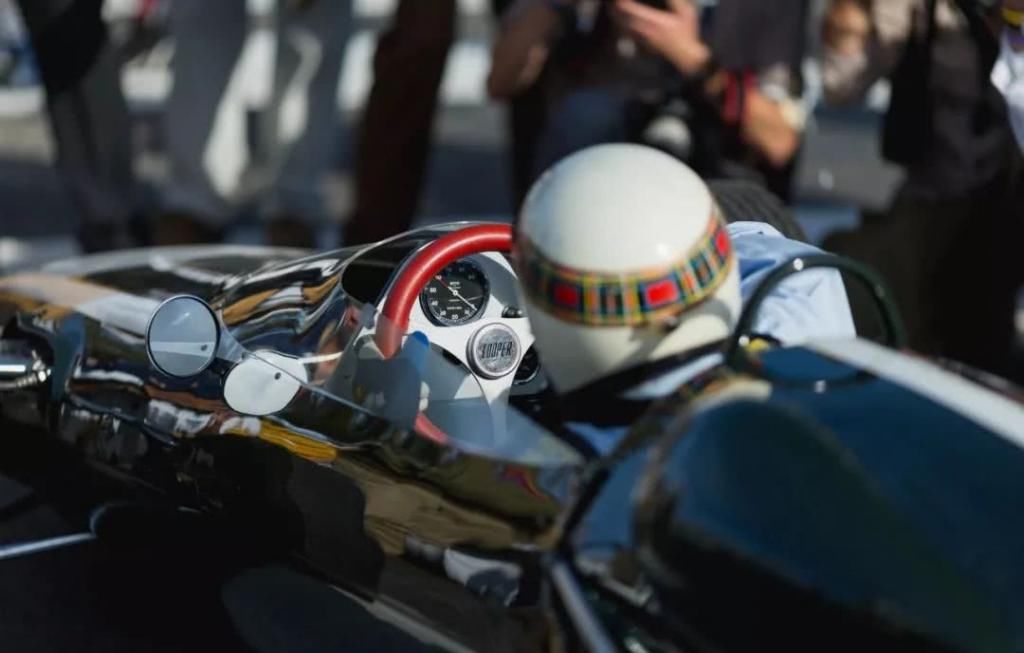 时髦|除了机车和速度,这个比赛还关注谁更时髦